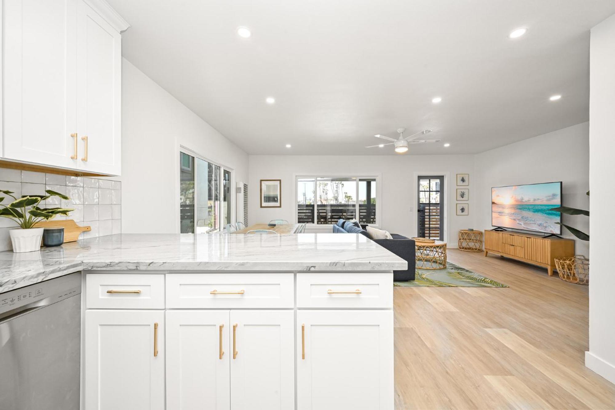 Brand New Home By The Beach & Historic Sunset Water Tower Sunset Beach Exterior photo